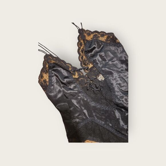 Vintage 90s Victoria's Secret gold label black lace tie front detail bodysuit - Picture 3 of 4